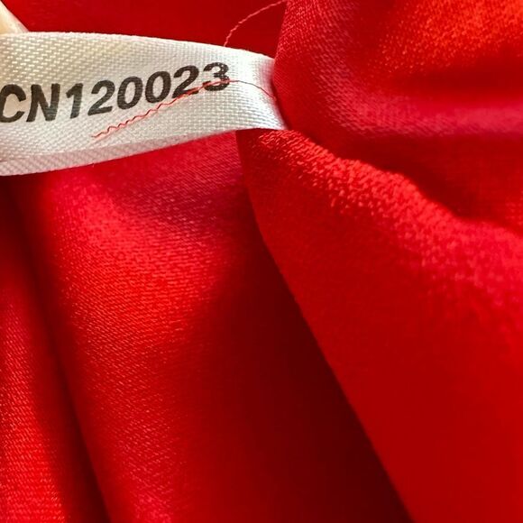 NEW YORK & COMPANY GABRIELLE UNION Women's Cut Out Mock Neck Blouse Red Small - Picture 16 of 16